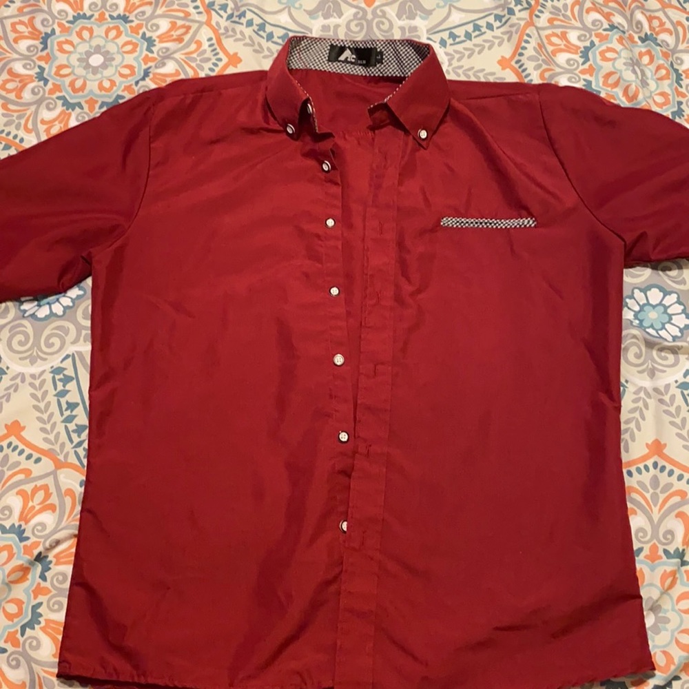 Eleg button up T-shirt